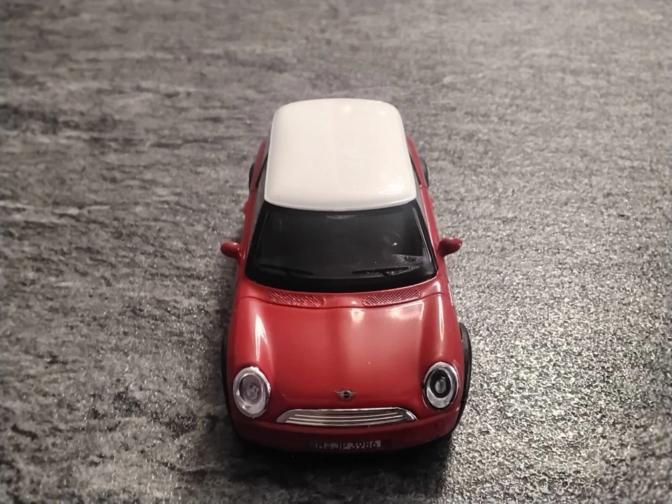 MINI COOPER SCALA 1:43 - Immagine 4 di 4