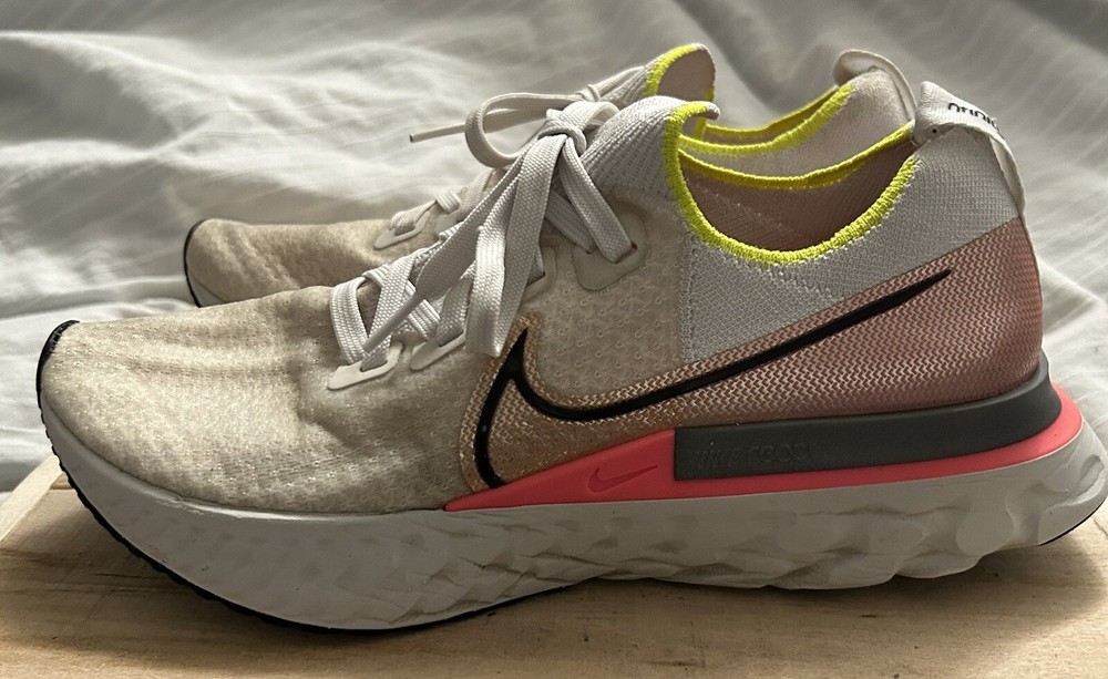 Nike Womens React Infinity Run Beige Running Shoes Size 9 CD4372-004