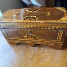 Antique 19th Century Wood Inlay Marquetry Box Trinket Jewelry Keepsakes Key