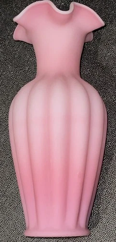 MINT ROSE BURMESE SATIN FENTON TALL  11 1/2" MELON VASE WITH RUFFLE TOP