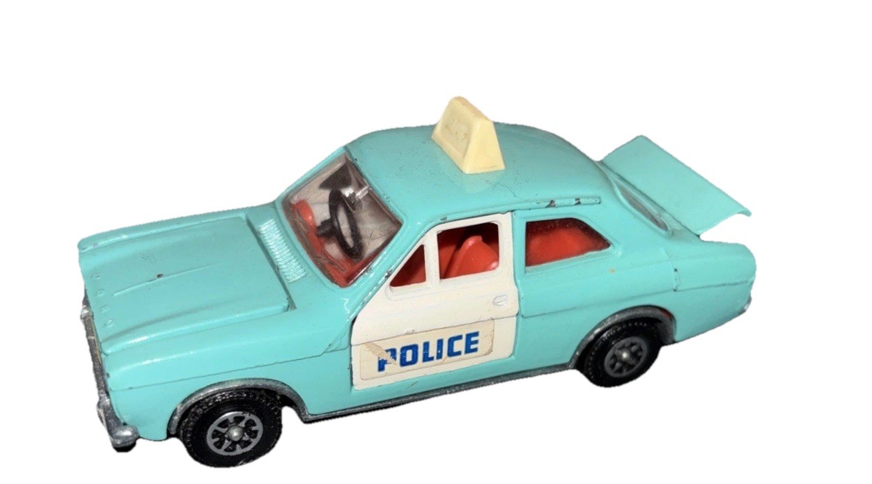 Dinky 270, Ford Panda Police Car - Free Price Guide & Review