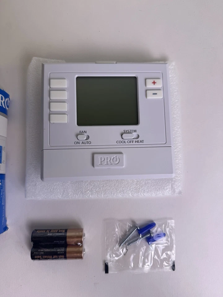 Pro1 T705 Programmable Digital Thermostat - Image 2 of 4