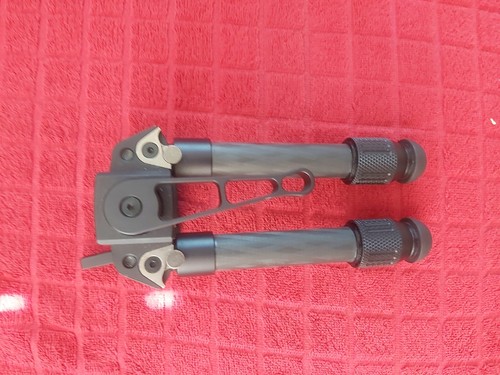 Dolphin Rifle Bipod - Picture 4 of 6