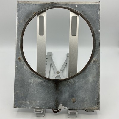 General Electric 100 Amp Meter Socket Cover With Toggle Locking Mechanism 