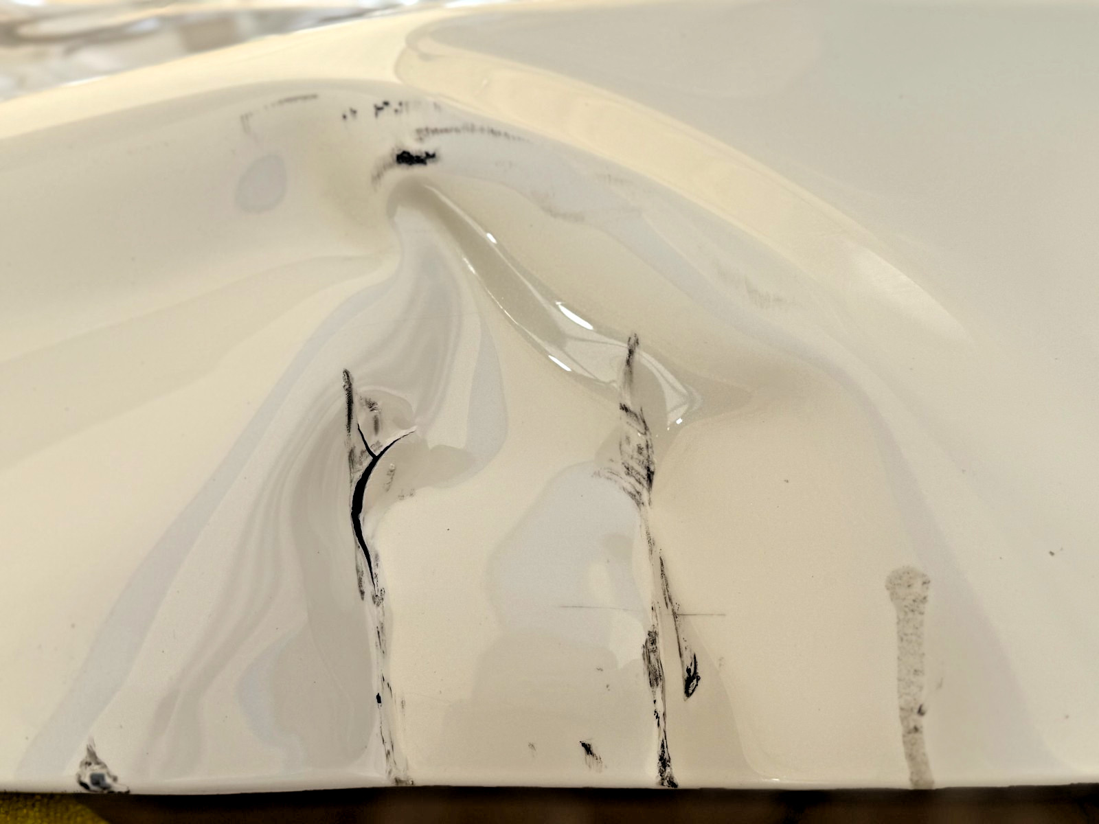 2019 ASTON MARTIN VANTAGE V8 COUPE HOOD BONNET (LESS VENTS) KY63-16612-CA OEM