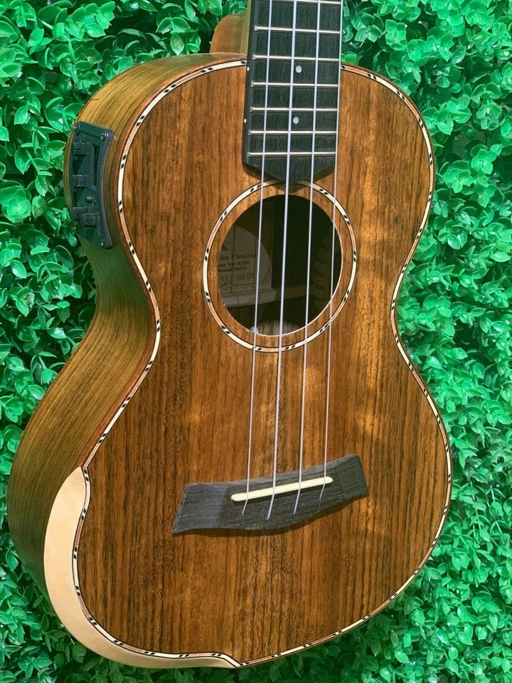 Kamehameha Ukulele MKT-20H EQ Tenor Walnut wood w/electric pickup - Image 3 of 4