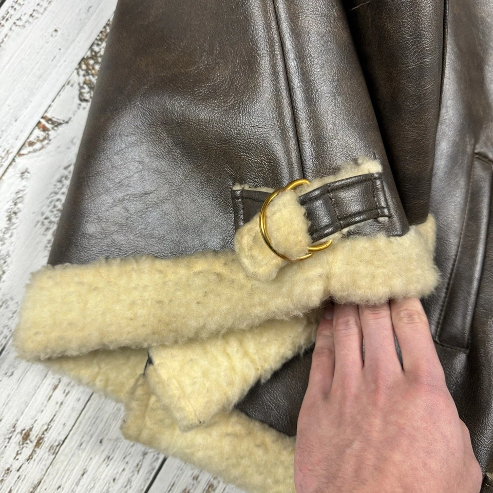 DE COLECCIÓN LE SAUVAGE CHAQUETA ABRIGO 42 GRANDE AÑOS 70 MARRÓN PU CUERO PIEL ROCKABILLY WESTERN Foto 4 de 4