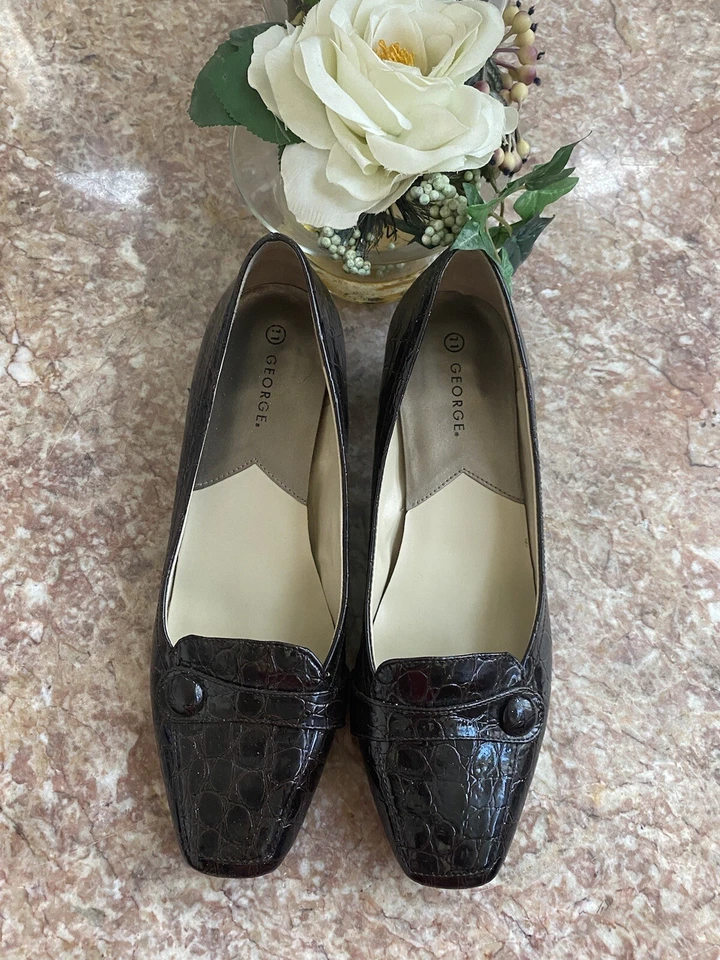 Zapatos de salón George para mujer de charol marrón cocodrilo talla 11 usados en excelente estado Foto 2 de 4