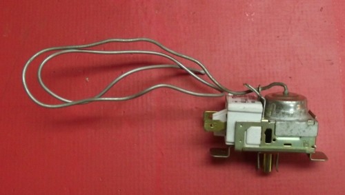 Amerikanische Kühl-Gefrierkombination AMANA XRSS267BB THERMOSTAT