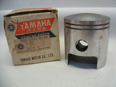 NOS YAMAHA 812-11631-00-96 PISTON STD BORE SL292 | eBay