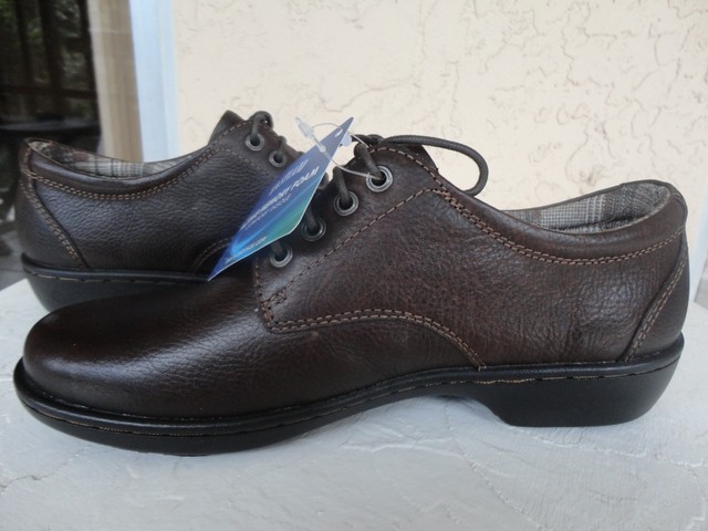 eastland alexis oxford