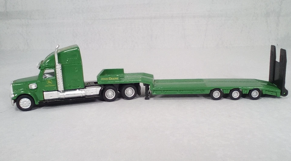 Librea de camiones diecast Siku (JOHN DEERE). 1:72 Foto 3 de 4