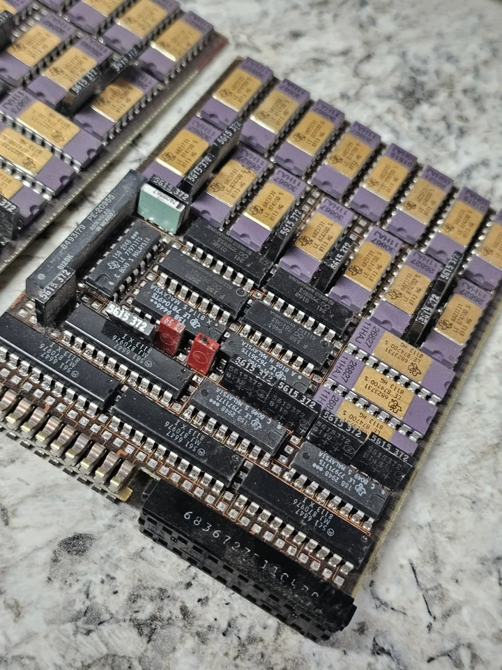 2x Vintage IBM Mainframe System 360 Boards Gold w36x Ceramic Gold IC RAM Memory - Image 2 of 4