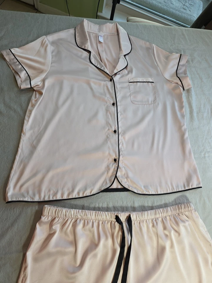 Stars Above女式粉色黑色装饰睡眠套装短裤短袖XL — 第 2/4 张图片