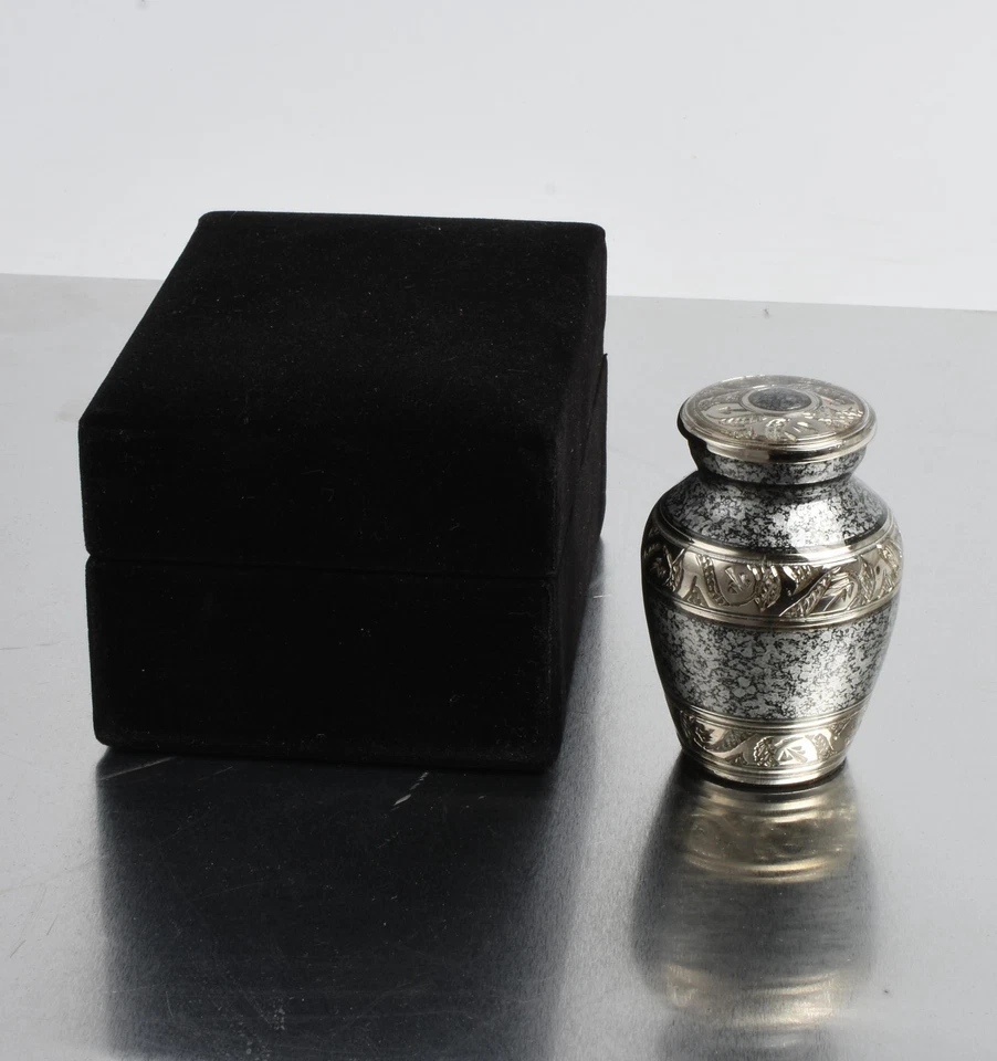 Mini Keepsake Ashes Urn Small Memorial Cremation Urn For Ashes Grey Silver Token - Image 3 of 4