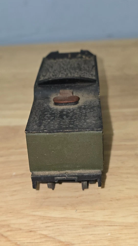 Modelo de tren vintage de latón licitación sin marca escala HO de 7" verde negro carbón coche Foto 4 de 4