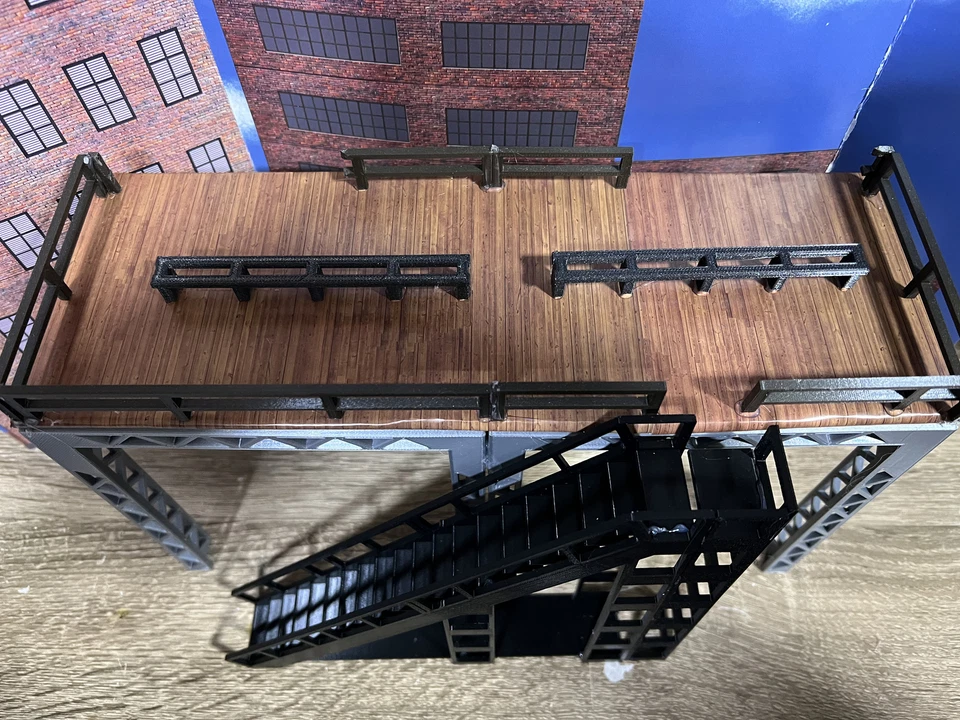 O Scale Passenger Platform Kit for Elevated Train or Raised Railroad with Stairs - Image 2 of 4