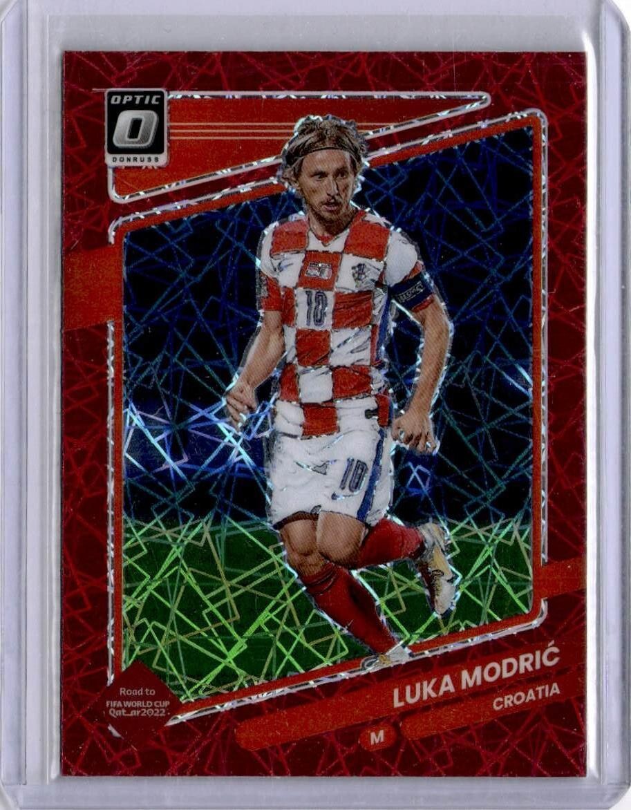 2021-22 Panini Donruss Road to Qatar Optic Red Velocity Prizm Luka Modric #37