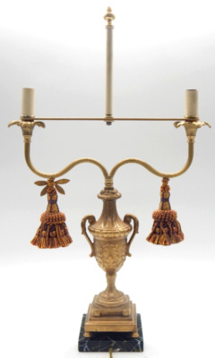 Vintage Frederick Cooper Brass Gilded Dragonfly Urn Vase 2 Light Lamp W/Tassels