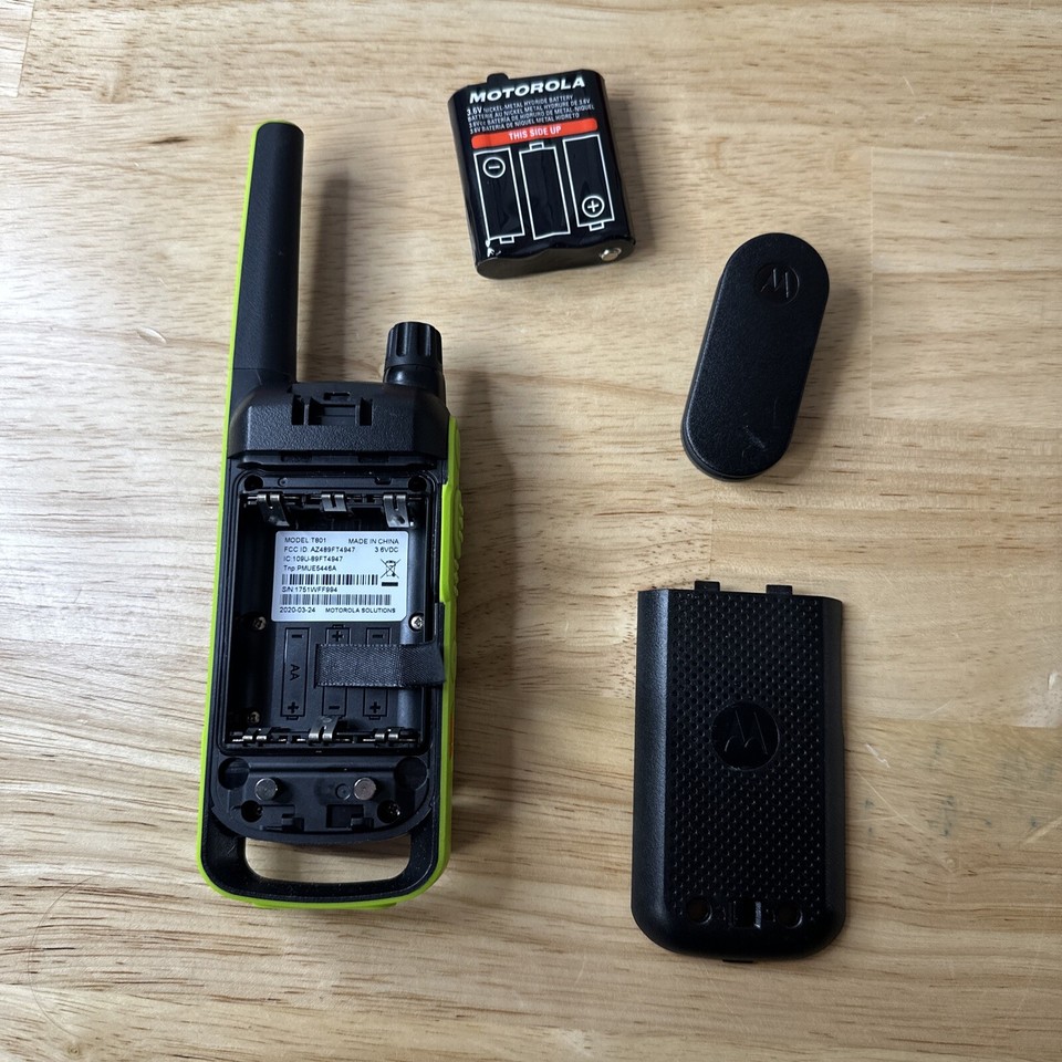 Motorola Talkabout T801 22Channel TwoWay Radio (Single Radio