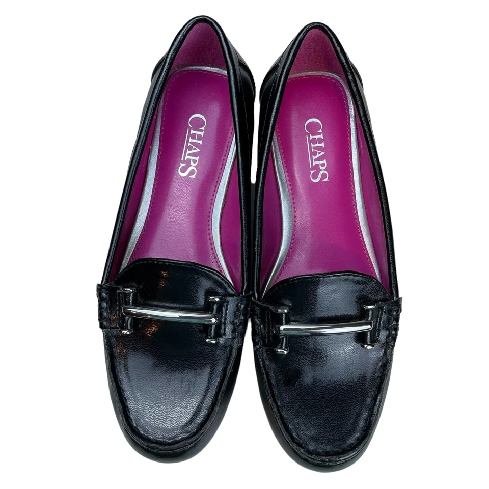 Zapatos mocasines Chaps Connie Horsebit para mujer talla 6 B negros charol sintético Foto 4 de 4