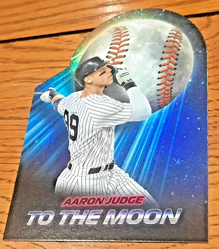 AARON JUDGE-2024 TOPPS-TO THE MOON-DIE CUT INSERT⚾️ BASEBALL CARD-NY YANKEES ***