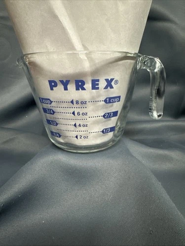 Vintage - Blue Logo PYREX - 1 Cup / 8 oz /250 ml - Glass Measuring Cup - USA