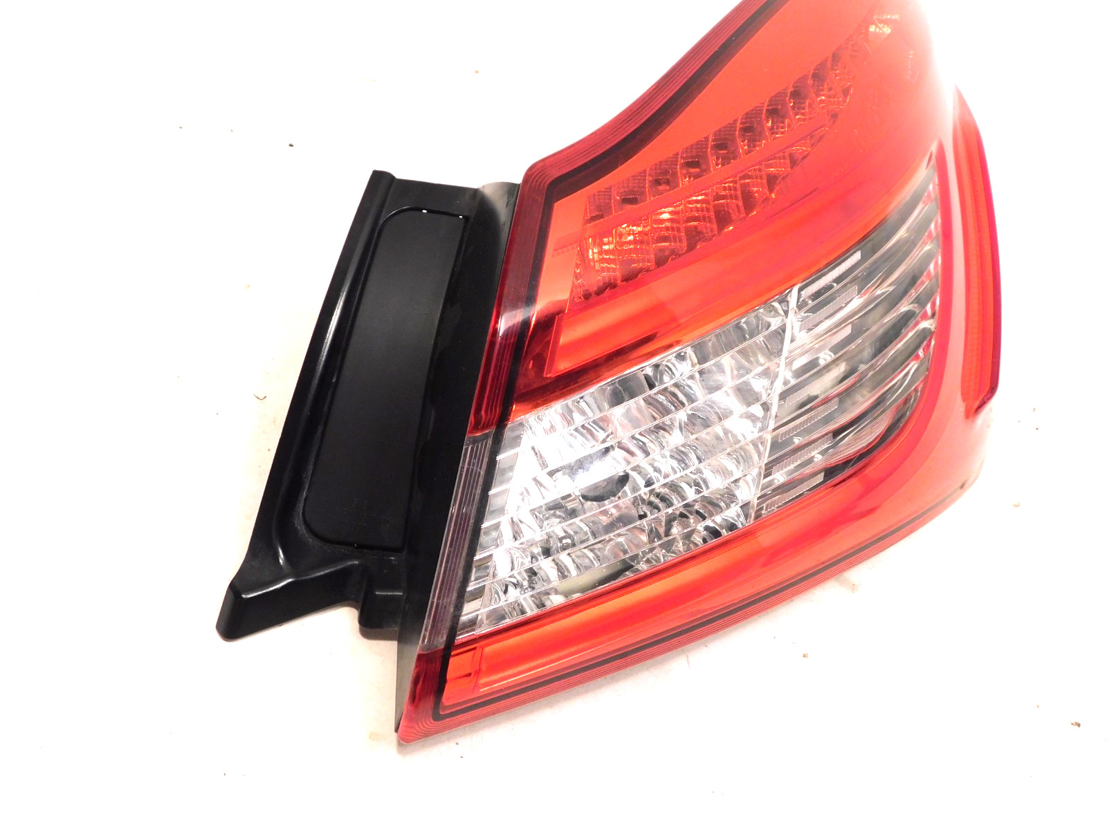 Maserati Ghibli 2014-2019 Rear Right Outer Tail light