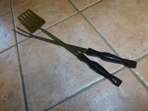 VTG CUTCO BARBEQUE 20" 2 PC SPATULA 1707 & FORK 1706UTWNCIL GRILLING SET