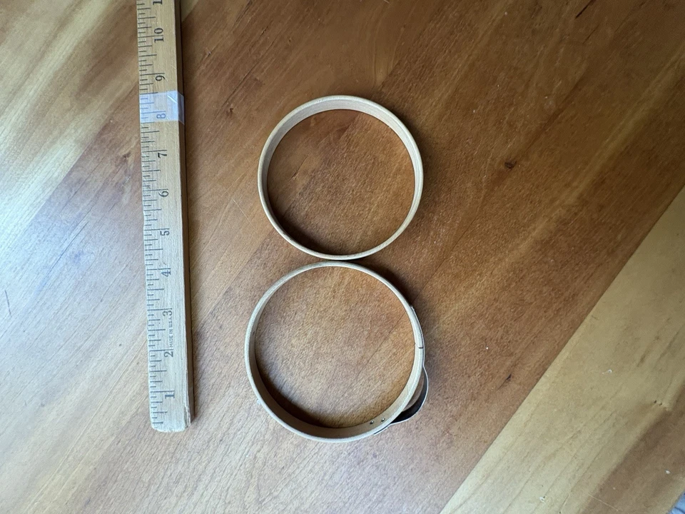 Vintage Princess Bow Spring Non-felt 4” Embroidery Hoop - Image 4 of 4