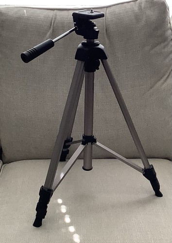Tripod PROMASTER 6000 ~Silver Max 29" Adjustable Height in Very Good Condition - Picture 3 of 5