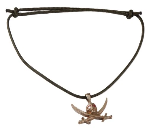 Skull Pirates Saber Knife Pendant Necklace WW1 wwI WW2 wwII Military award decor