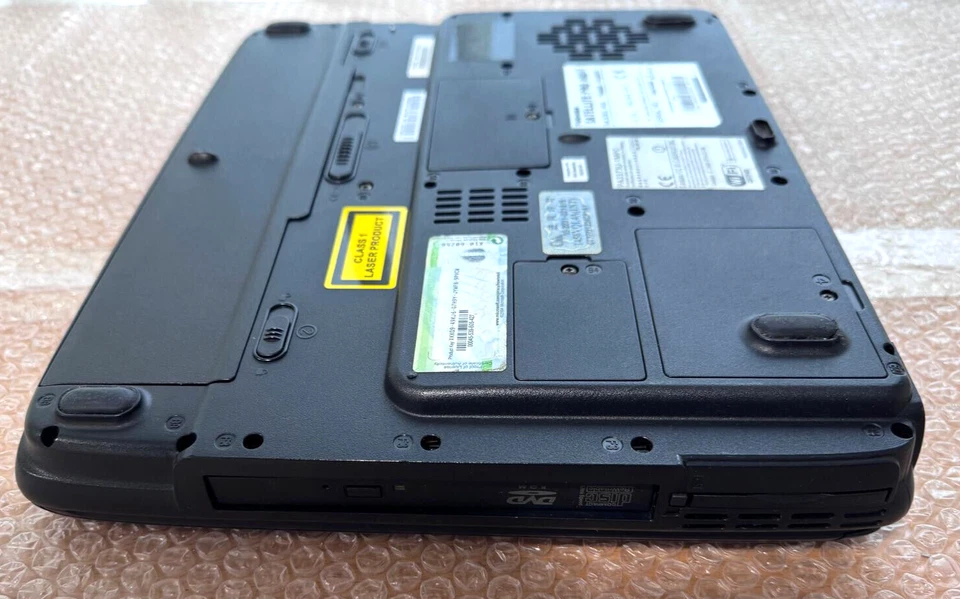 Difettoso Notebook Toshiba Satellite A60IT modello PSA65E, Per parti di ricambio - Immagine 4 di 4