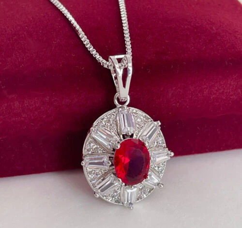 Markenlose Echtschmuck-Halsketten & -Anhänger im Medaillon-Stil