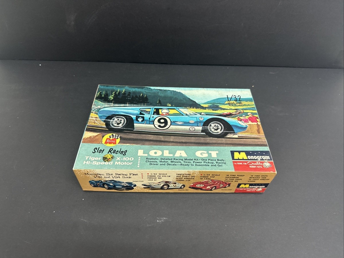 MONOGRAM VINTAGE 1/32nd SCALE RACING LOLA GT SLOT CAR 1965 