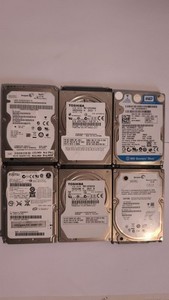 6x Verschiedene 2,5 Festplatten  Konvolut Sammlung SATA Toshiba Seagate WD HDD