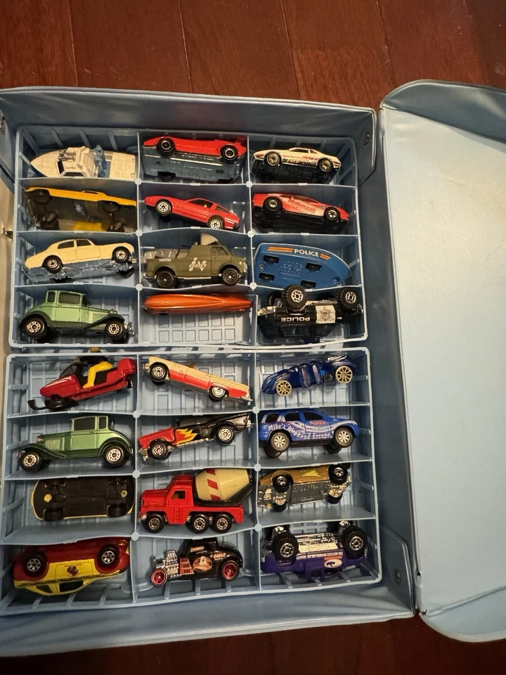 Matchbox Superfast 48 Car Collectors Case Vintage Lesney Redlines Hot Wheels 70s - Image 4 of 4