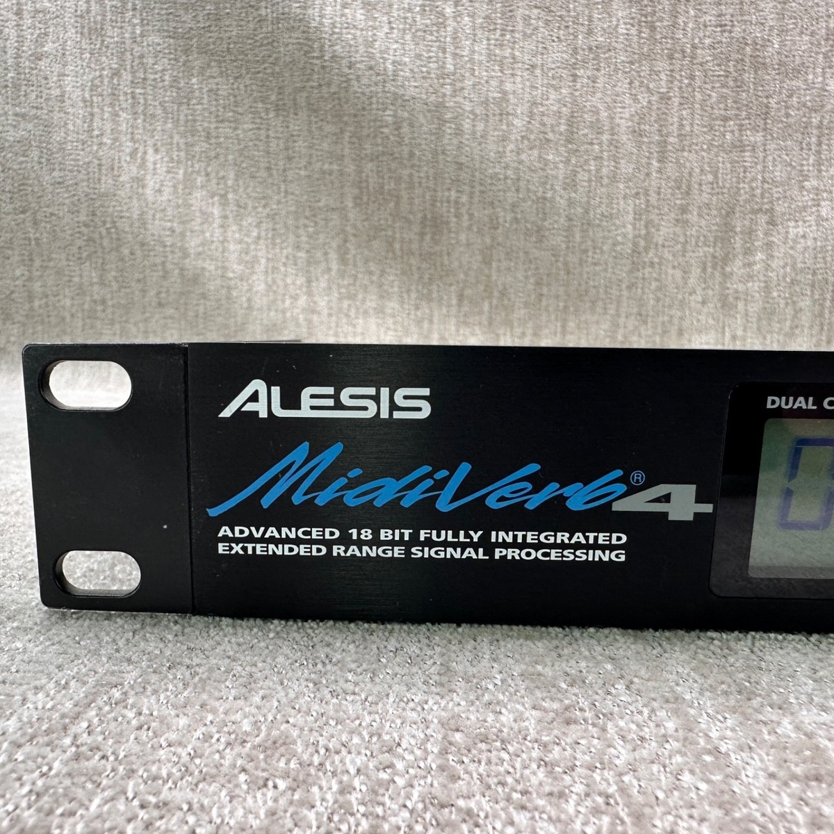 Alesis Midiverb 4 Reverb Effects Processor - FX IV Four U054557