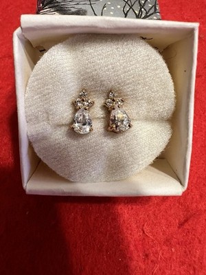 Vintage Hallmark Boxed Rhinestone Teardrop Earrings Gold Tone Gift Jewelry