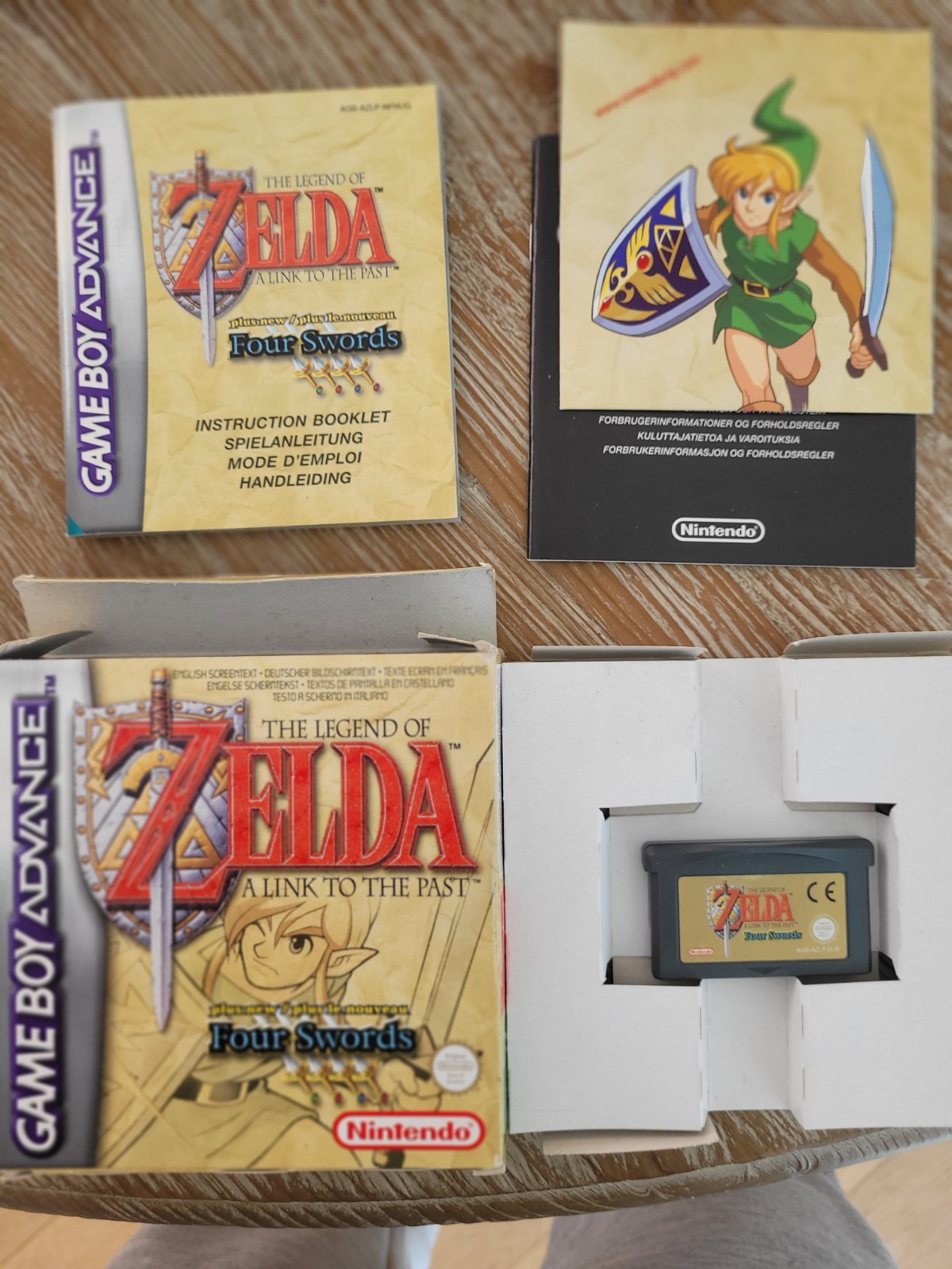 The Legend of Zelda: A Link to the Past  ( Nintendo Game Boy Advance, 2003)
