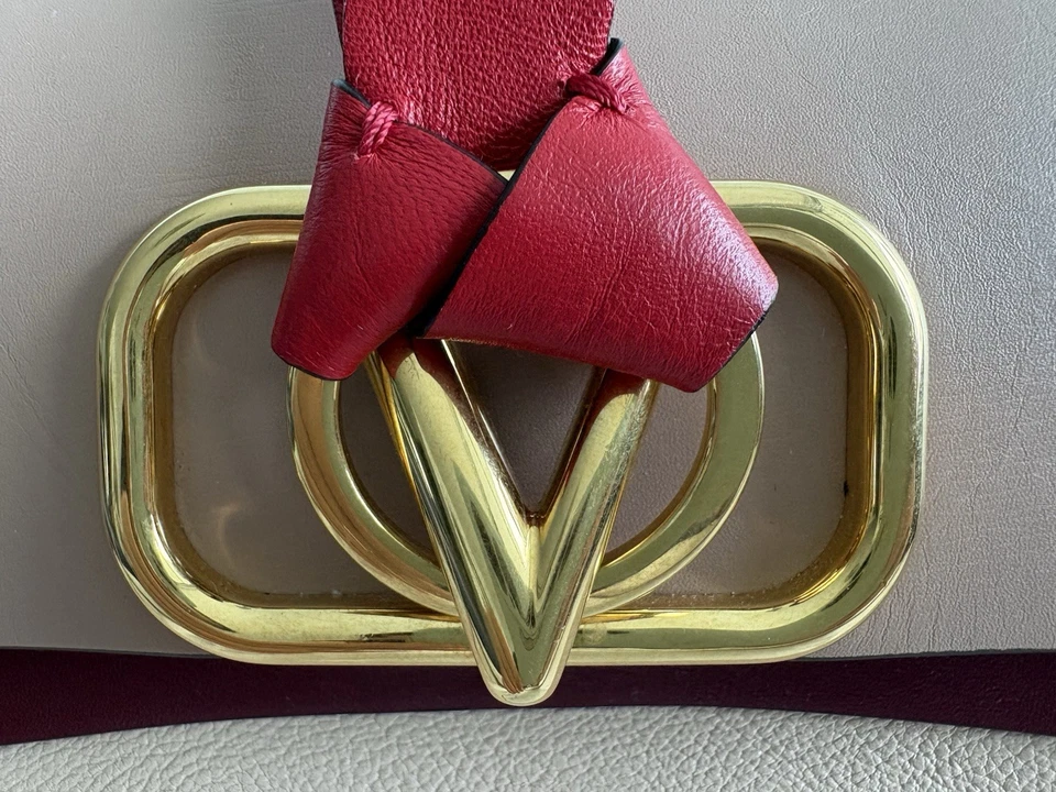 Valentino Ladies Three-tone Beige-Taupe-Burgundy Leather Shoulder Bag - Image 4 of 4