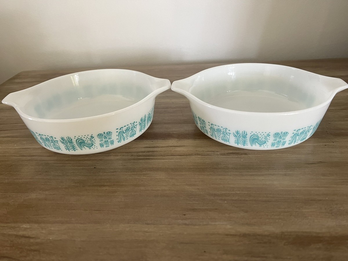 Vintage Pyrex Amish Butterprint White/Blue Casserole Dish #471 / 1