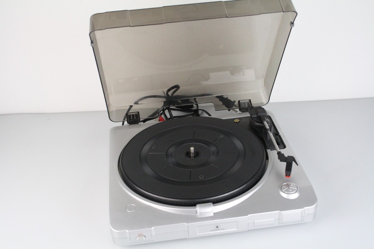 INNOVATIVE TECHNOLOGY IT ITUT-201SVR USB TURNTABLE (Needs New Needle)