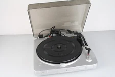 INNOVATIVE TECHNOLOGY IT ITUT-201SVR USB TURNTABLE (Needs New Needle)