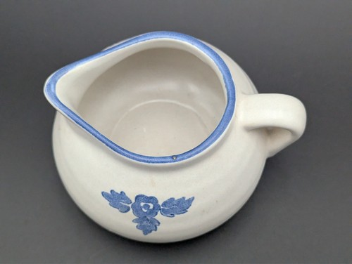Pfaltzgraff Ceramic Gravy Boat Yorktowne Blue White Grand Millennial Coastal VTG - Picture 3 of 5