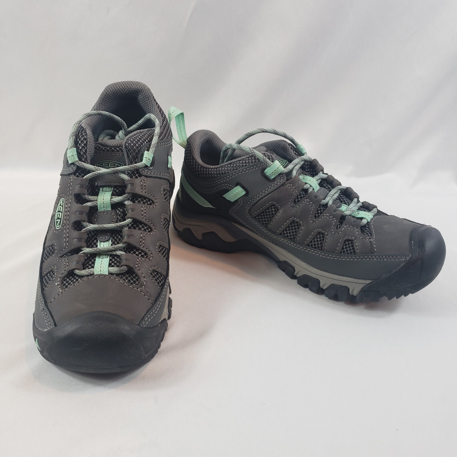 Scarpe da trekking Keen Targhee Vent grigie pelle n rete donna 8 W trailing all'aperto