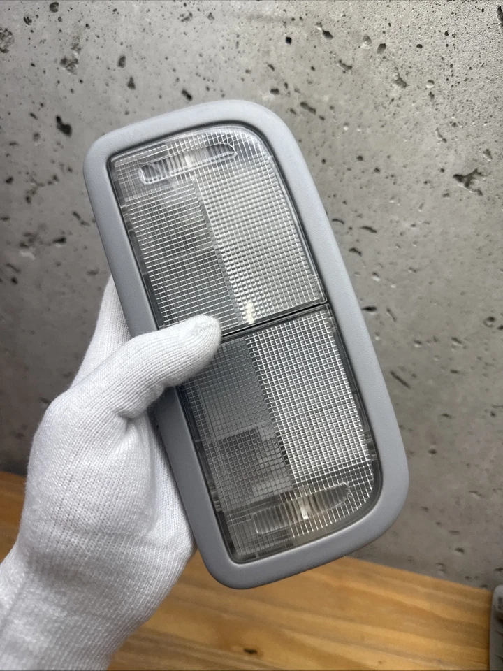 LÁMPARA LUZ DOMO MAPA TECHO TECHO DELANTERO INTERIOR HONDA CIVIC FIT GRIS GRIS Foto 3 de 4