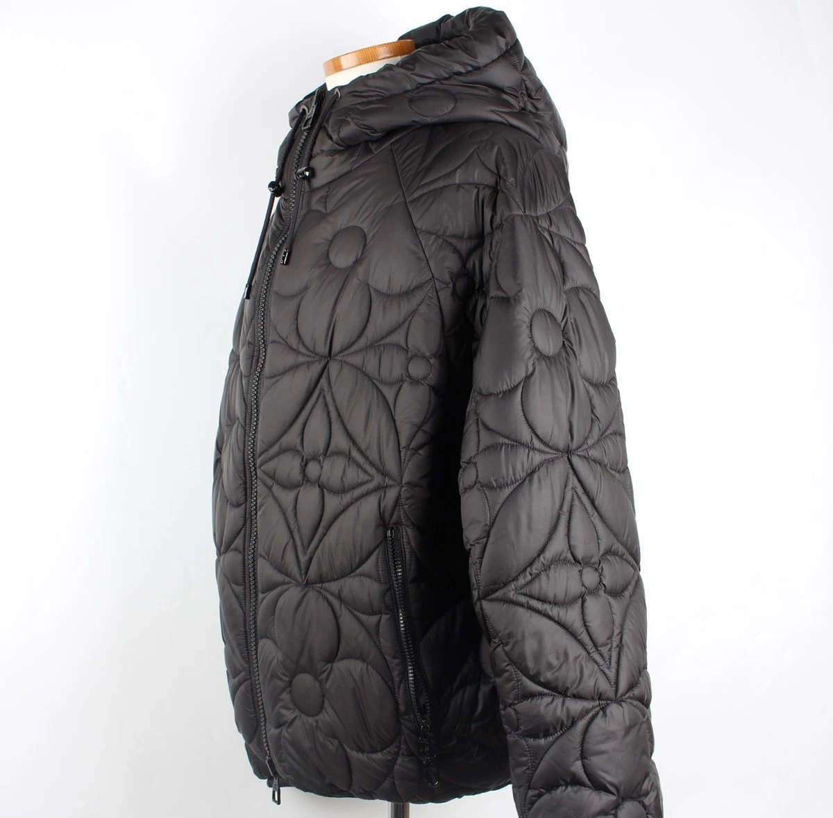 LOUIS VUITTON（LV） Louis Vuitton giacca imbottita trapuntata con cappuccio floreale 52 52777890