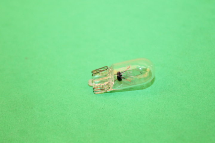 NOS Kawasaki KLR250 ZX600 ZX750 ZX1100 Bulb PART# 92069-1059