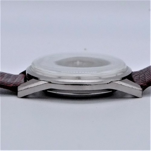 SEIKO SPORTSMATIC CALENDAR 820 AUTOMATIC WATCH - Picture 4 of 9